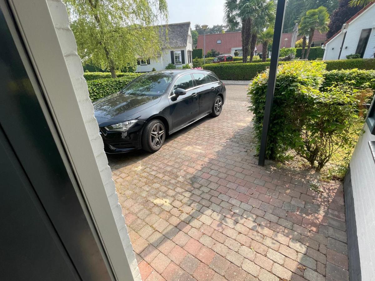 Freistehendes Ferienhaus Am See Naehe Roermond Heel Dış mekan fotoğraf